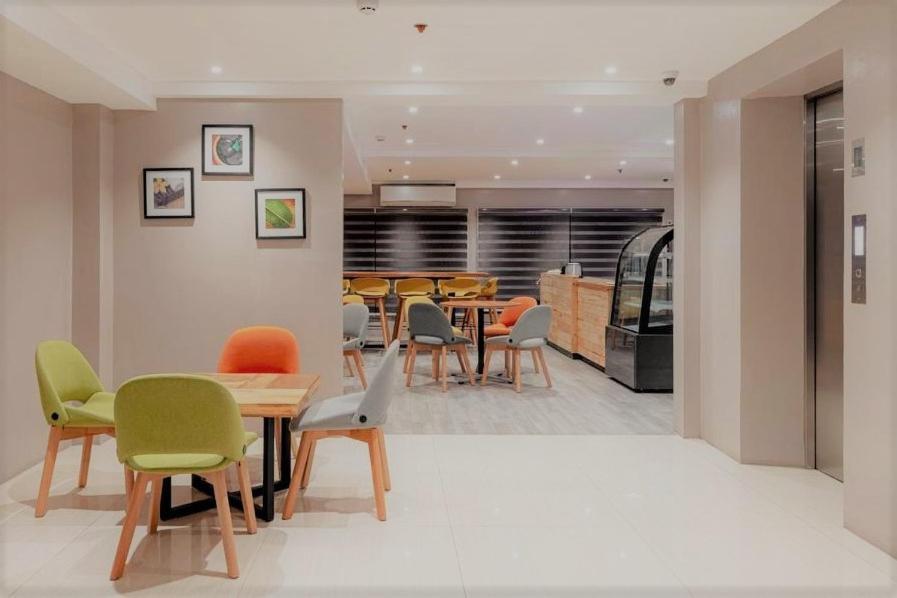 Hotel Inigo Легазпи Екстериор снимка