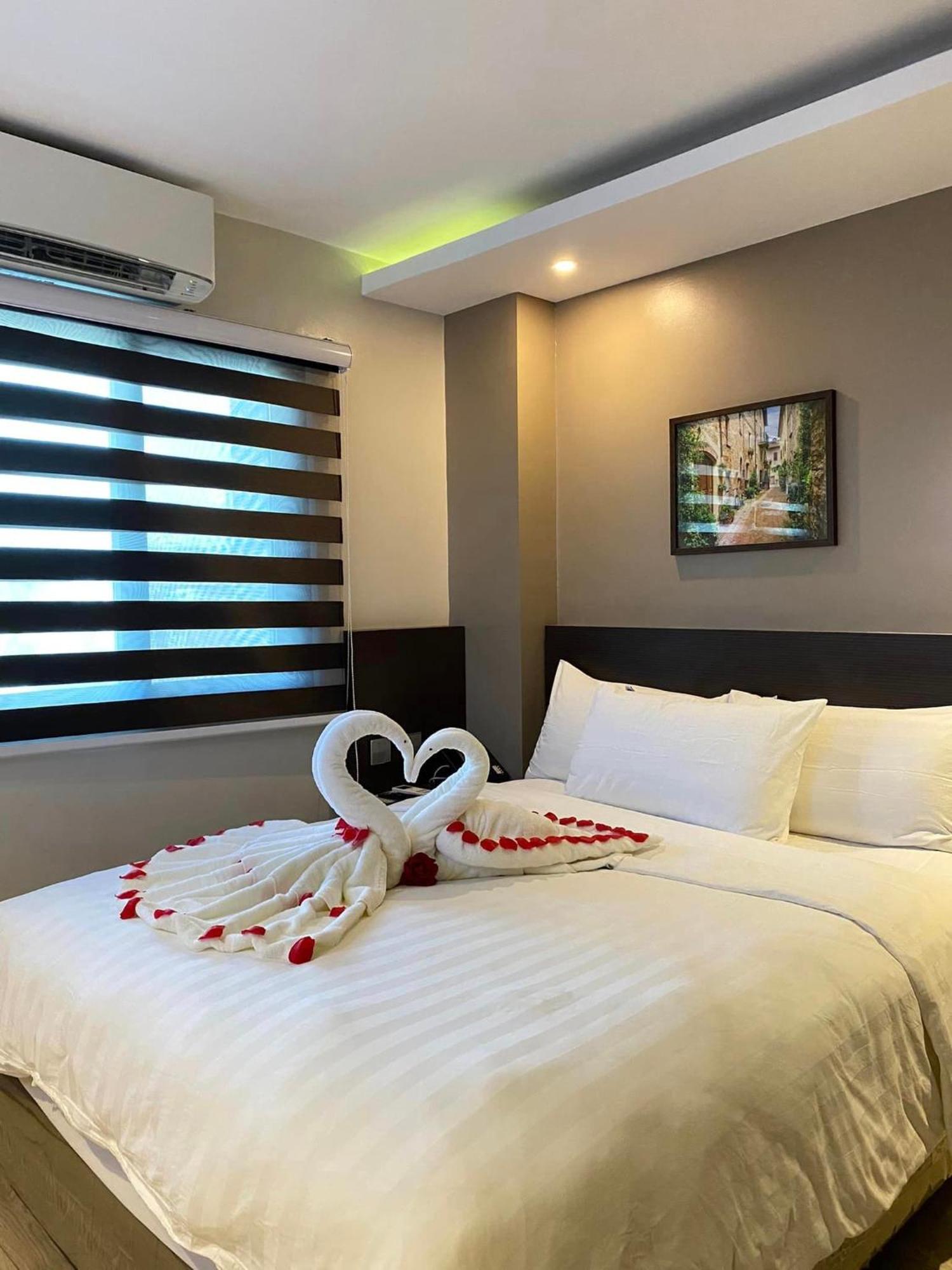 Hotel Inigo Легазпи Екстериор снимка