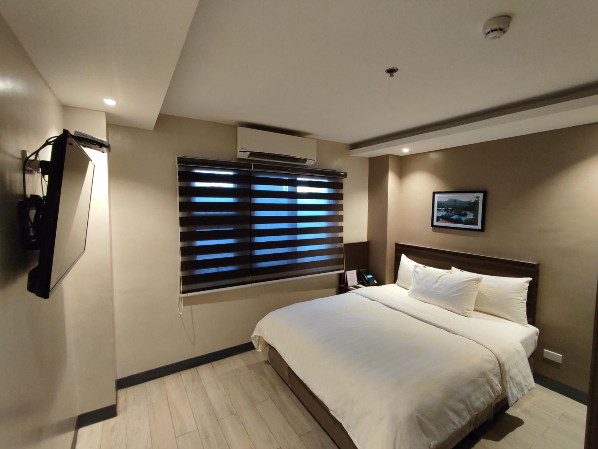 Hotel Inigo Легазпи Екстериор снимка