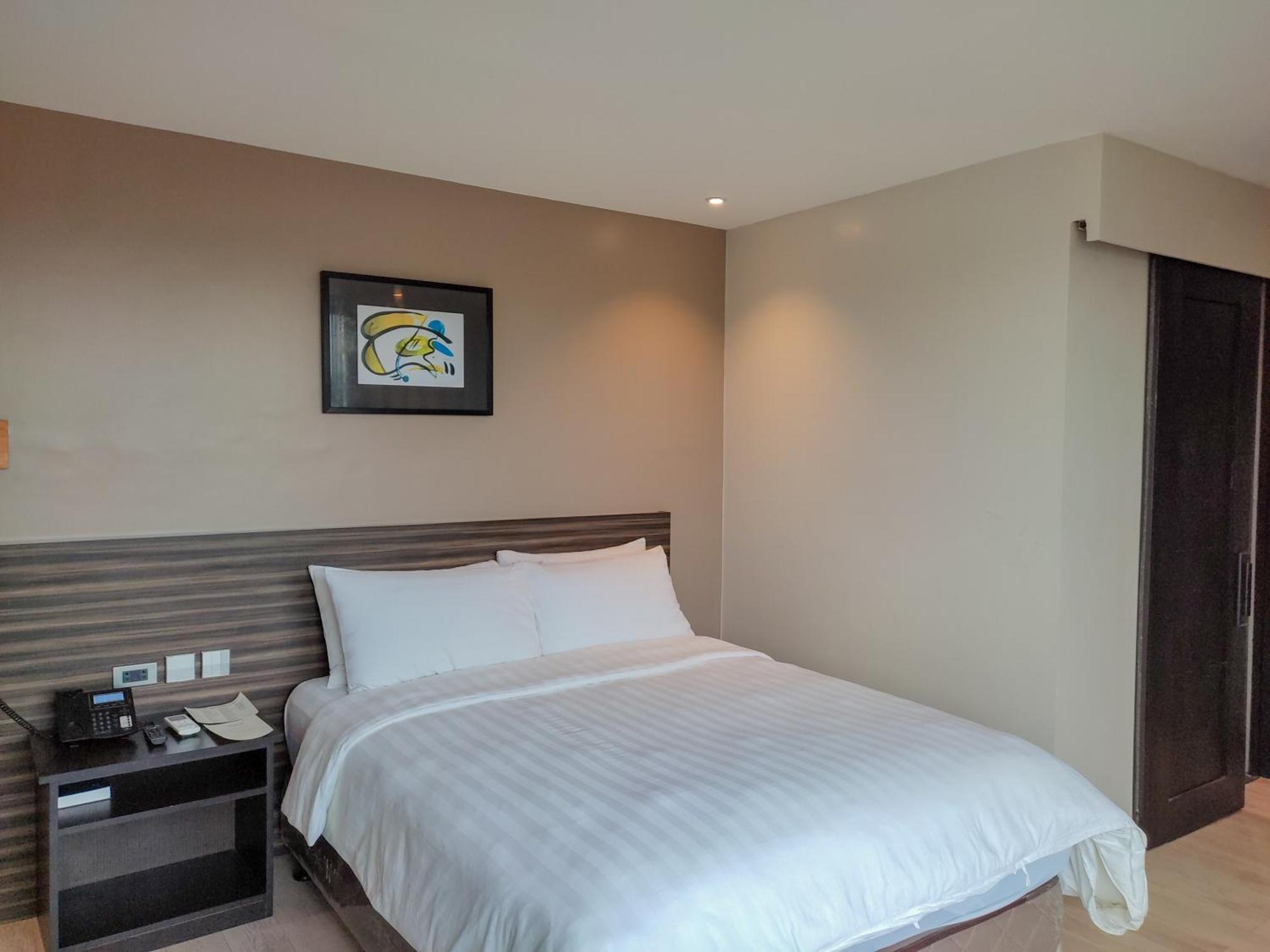 Hotel Inigo Легазпи Екстериор снимка