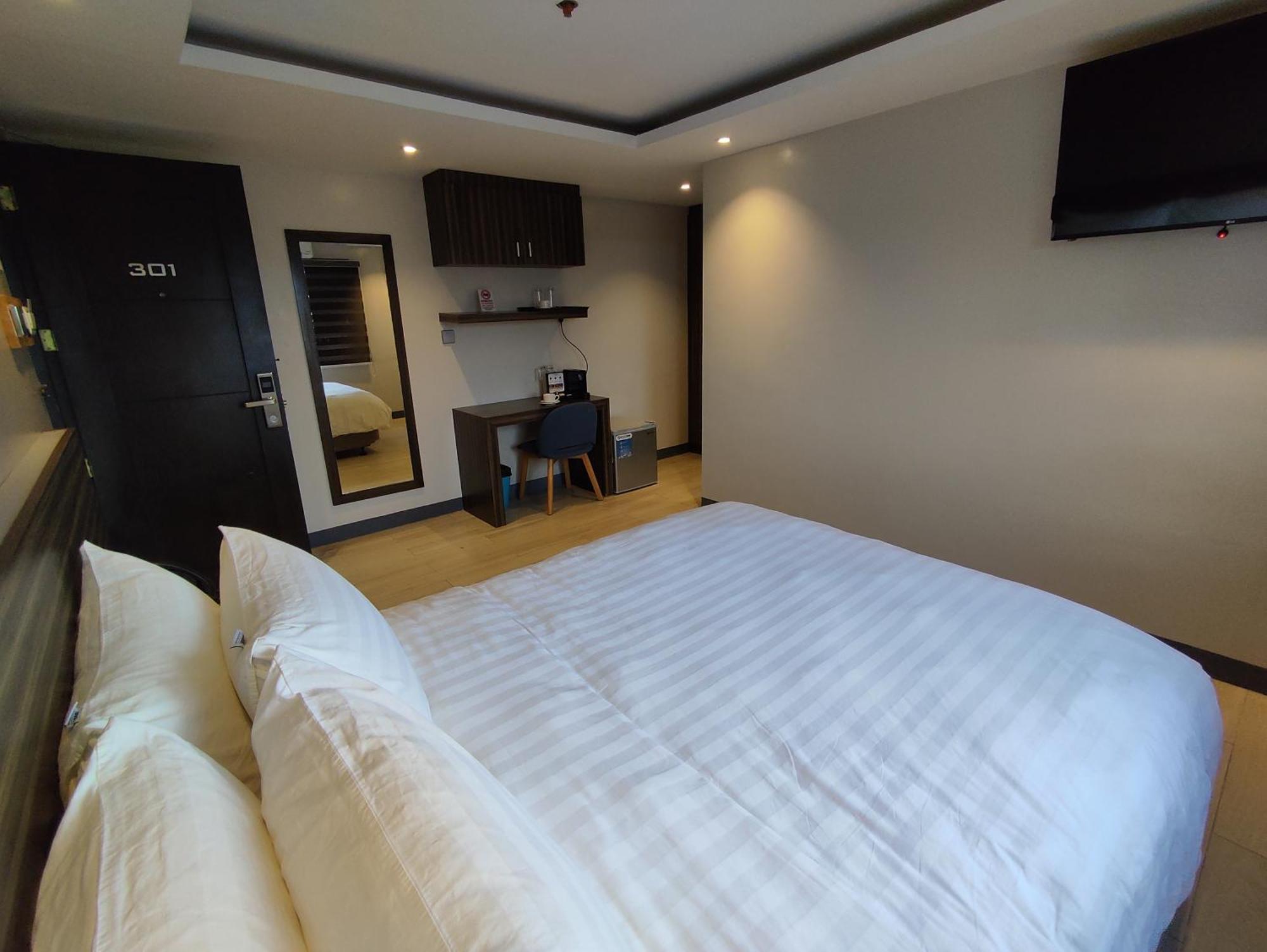 Hotel Inigo Легазпи Екстериор снимка