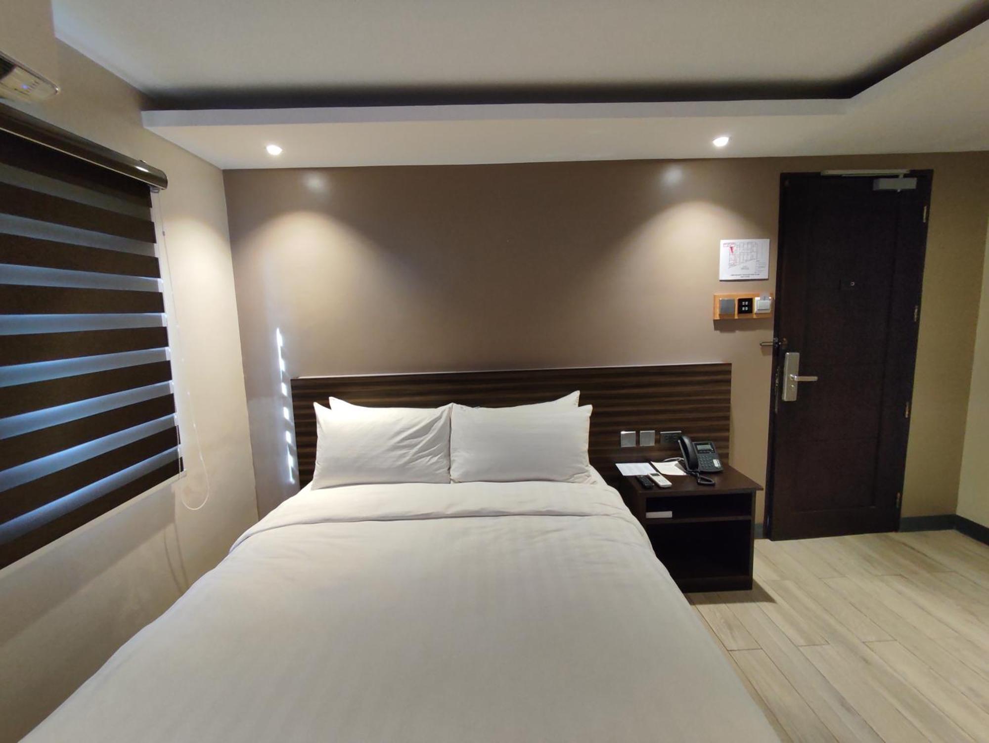 Hotel Inigo Легазпи Екстериор снимка